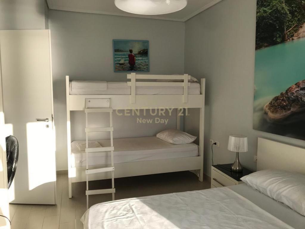 Sea View Apartment Durrës Kültér fotó